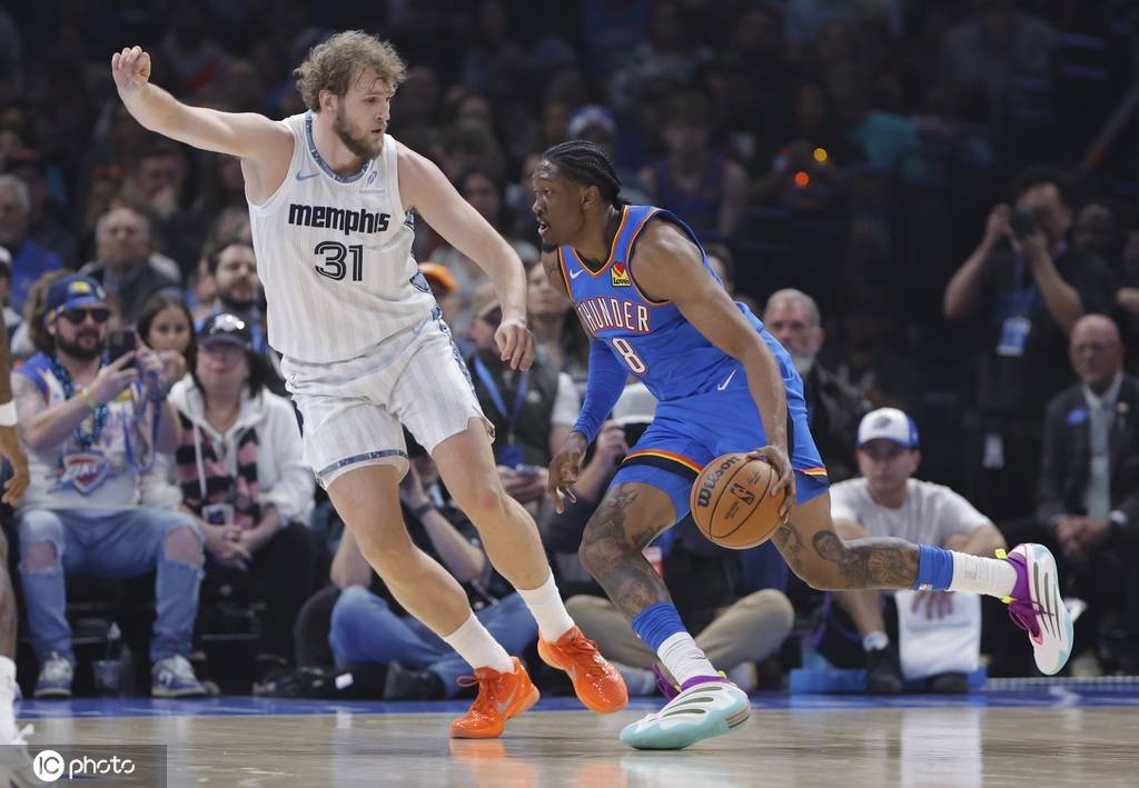 亚历山大31+10+8杰伦-威24+6 雷霆力克灰熊